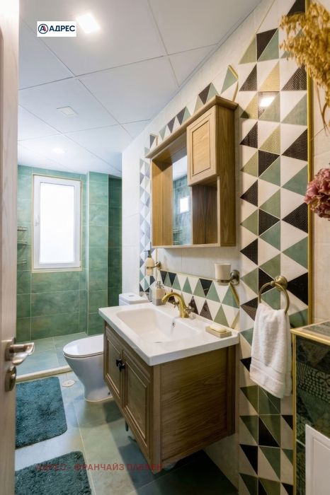 Етаж от къща в Плевен-Идеален център площ 145 цена 325000