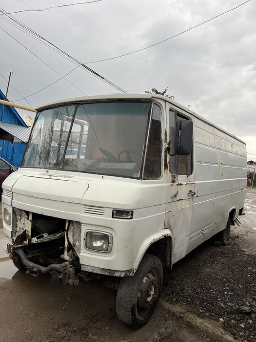 Разбор мерседеса бусик 208-711