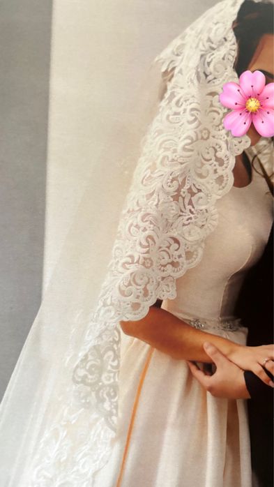 Продам свадебное платье и платье для узатұ