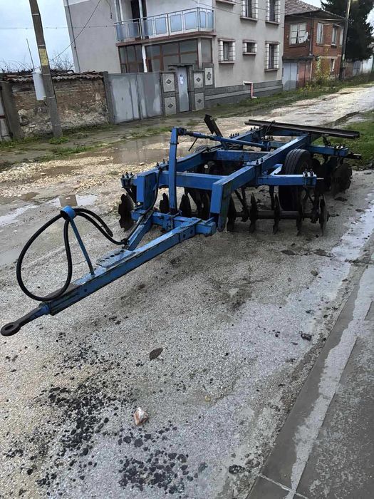 Прикачена дискова брана