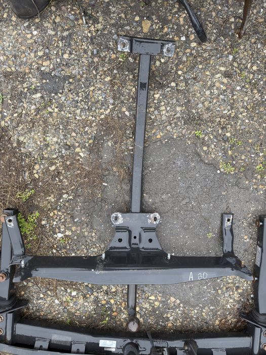 Теглич за Ауди 80(седан)