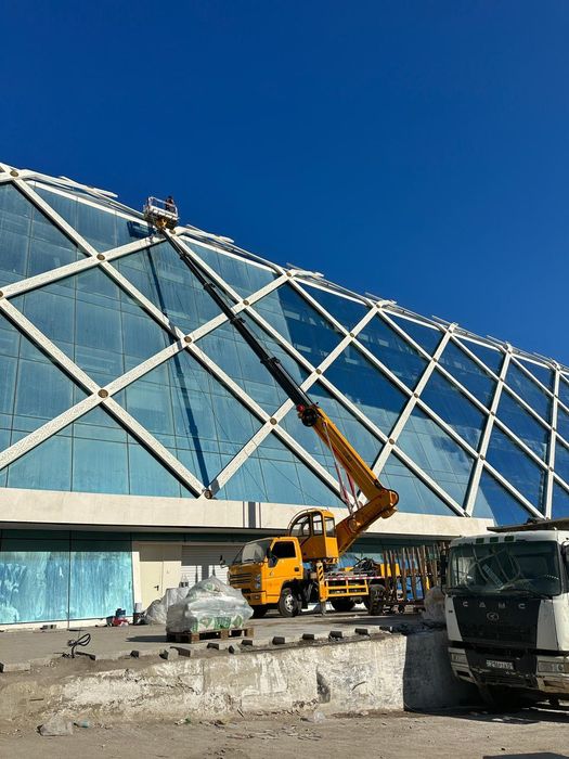 Мойка витражей и окон  в Астане