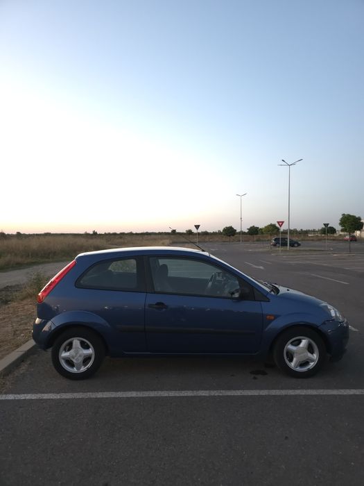 Ford Fiesta 2007 – 1.3 benzină, 69 CP – Fiabilă, economică, întreținută.