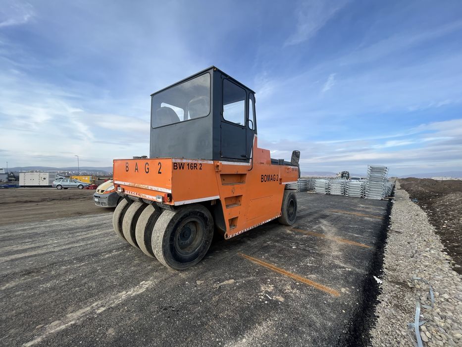 Cilindru compactor multipneu gumat