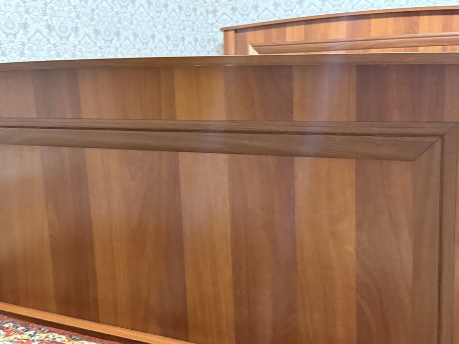 Кровать продаю срочно