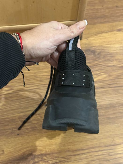 MCQ ALEXANDER McQueen дамски маратонки размер 37 черно кецове сникърси