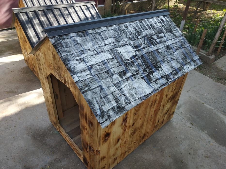 Будки для собак.