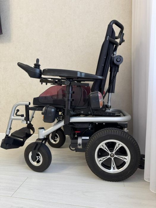 Инвалидная электроколяска
