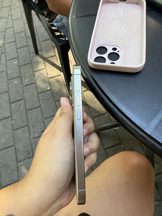 Iphone 15 pro 256gb platinium