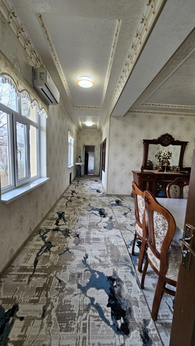 Продаётся дом По цене  земли срочно 4.5 соток