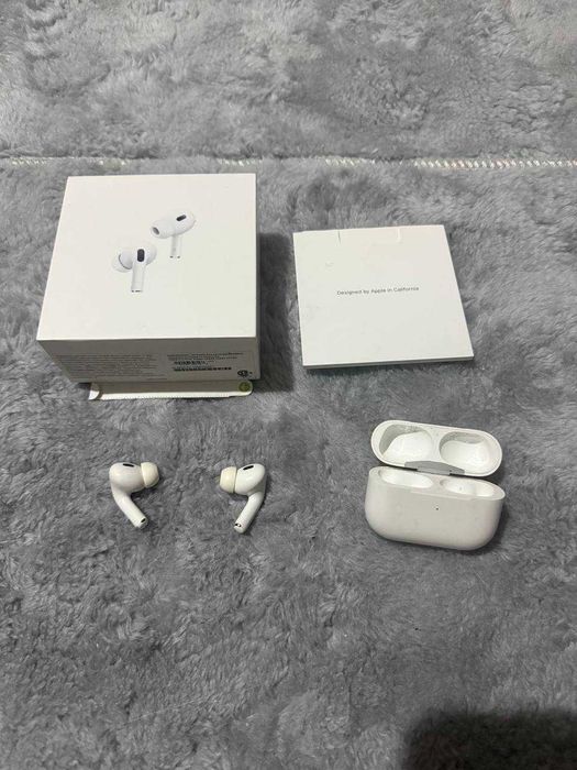 Наушники Apple AirPods Pro 2nd generation белый