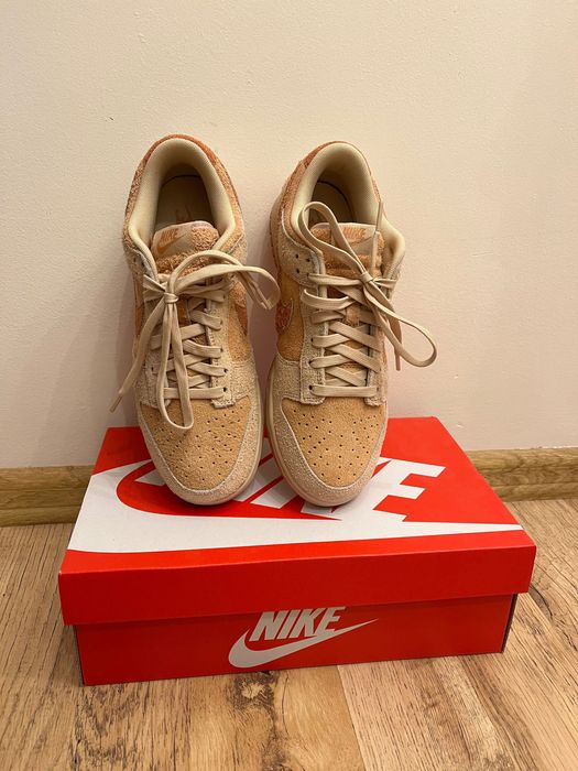 Нови маратонки Nike Dunk Low