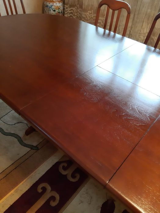 Стол из чистого дерева