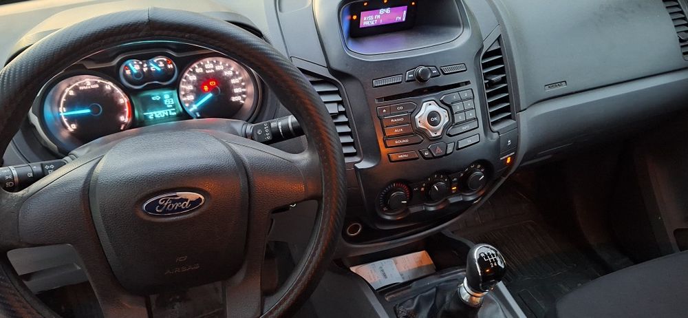 Ford Ranger 2012 2.2 Diesel 4x4 Autoutilitara 4 locuri