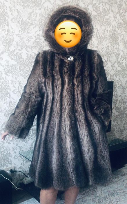 Шуба енотовая размер 48