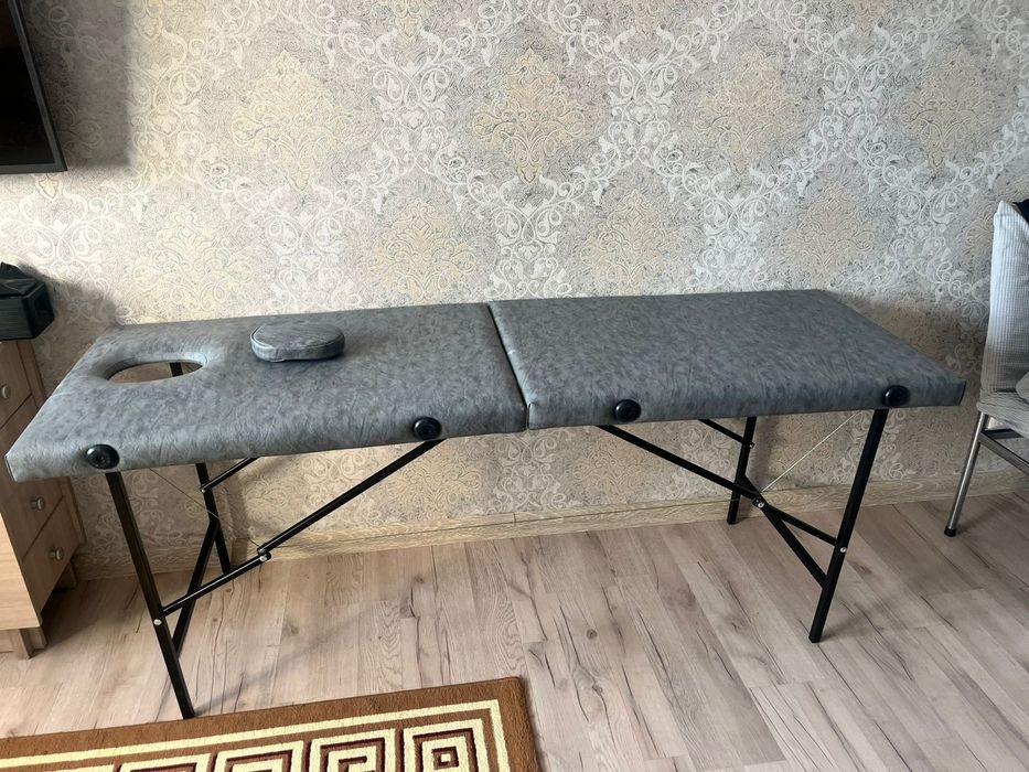 Продам кушетку массажную новую 25000 тенге