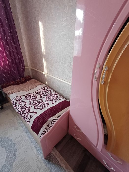 Кровать со шкафом