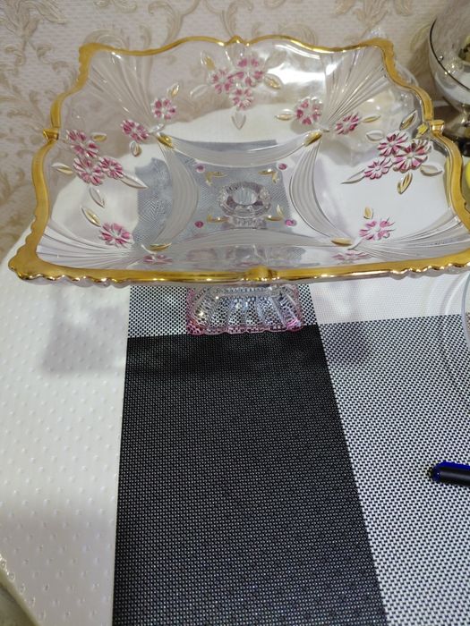 Продам сервировочную посуду