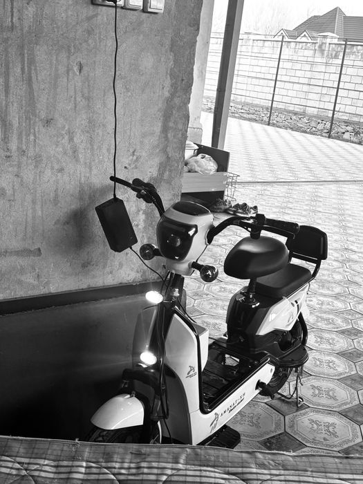 скутер Аманат х10