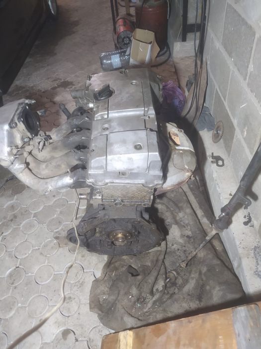 Mercedes Мотор m111  1.8