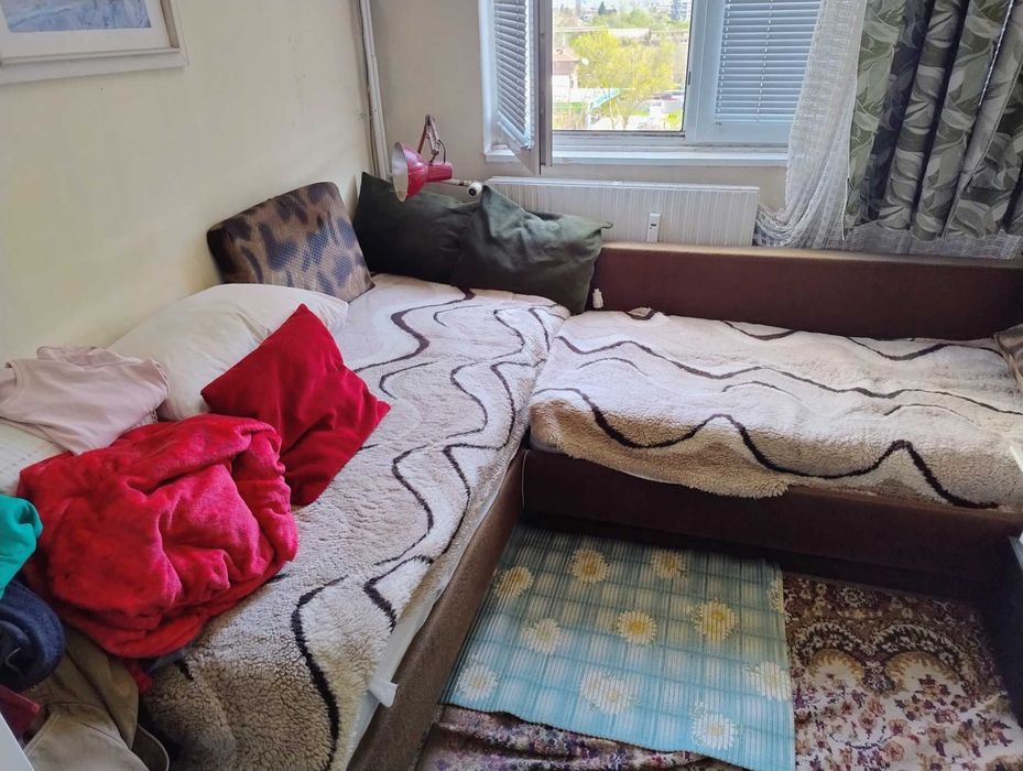 Подарявам мебели