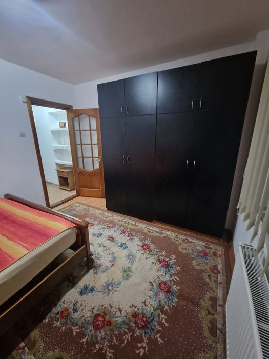 Închiriez apartament 3camere în suceava
