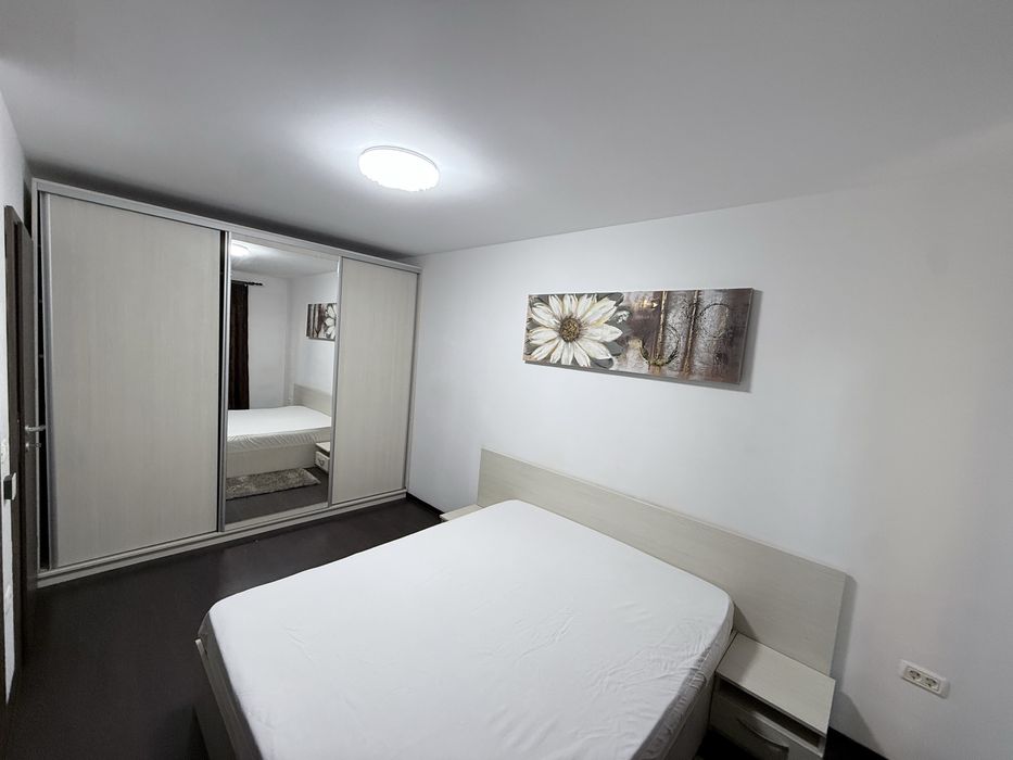 Proprietar,3 camere,bloc nou,centrala proprie cu incalzire in pardoseala,Lipovei-Aradului  Iulius Mall,mobilat si utilat