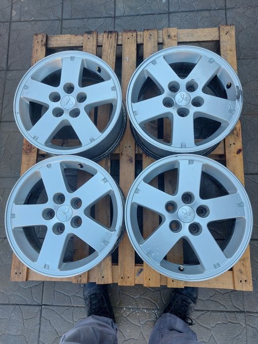 4ри бр алуминиеви 16цола;5×114,3; ет 40; 67.1мм; оригинални  Митцубиши