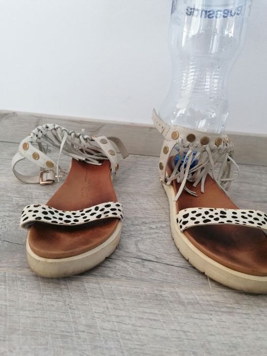Sandale nr 38, piele, benvenuti