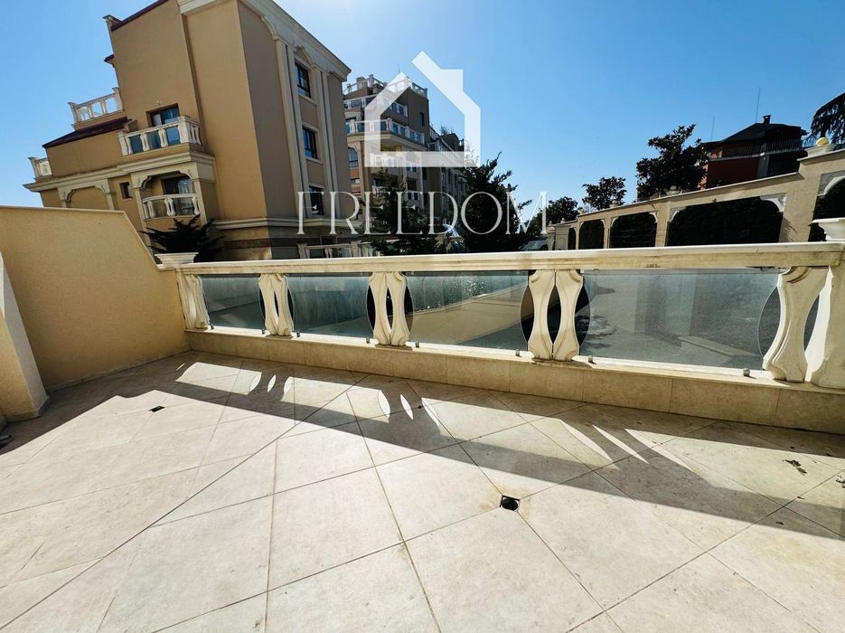 Тристаен апартамент кв.Ален Мак, комплекс La Mer, 1000 евро