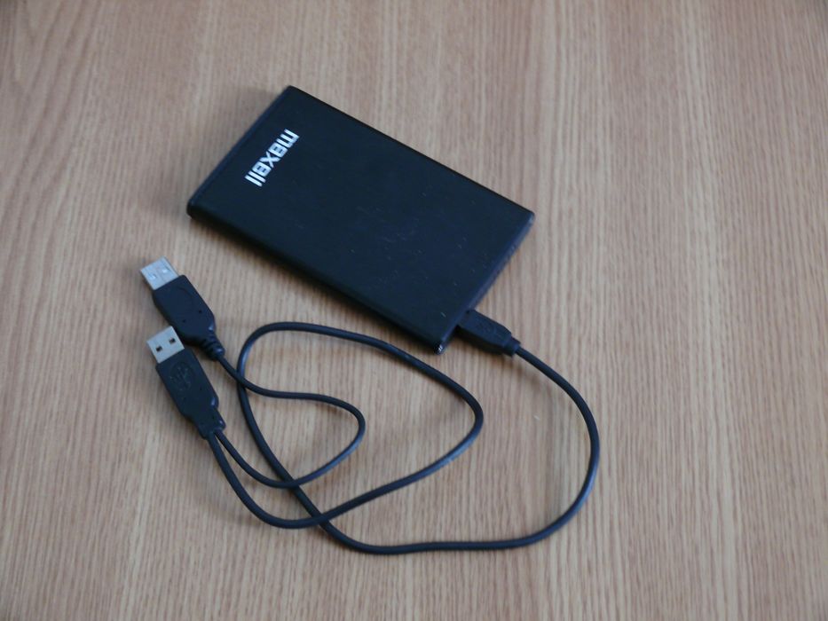 HDD portabil, Maxell, 500 GB, în bună stare