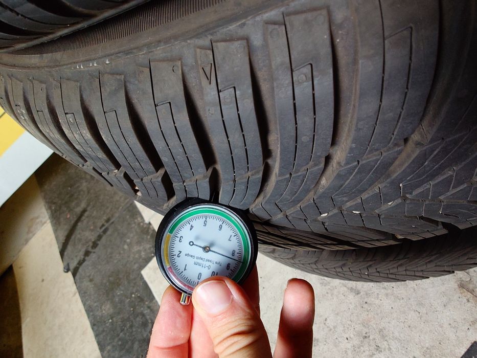 215/50R17 Ceat allseason  2025 ca noi stare foarte buna