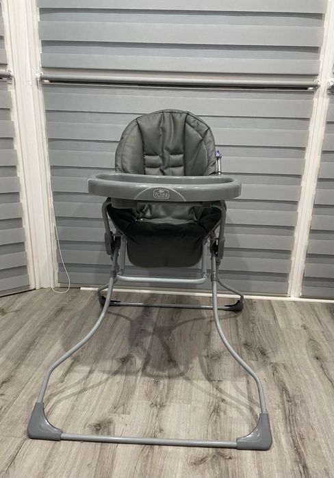 Продам стульчик для кормления.