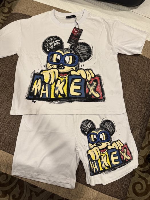 Compleu cu Mickey Mouse de dama