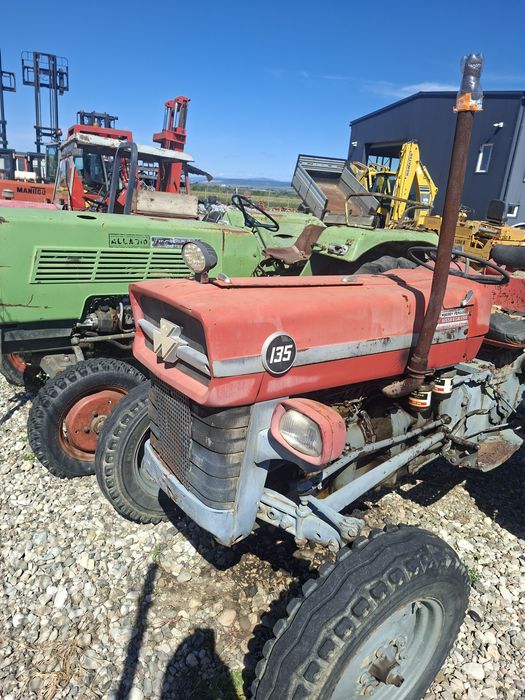 Tractor massey ferguson 135