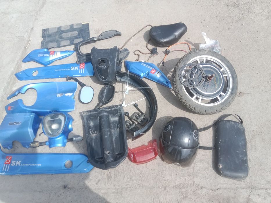 Запчасти от электро скутера