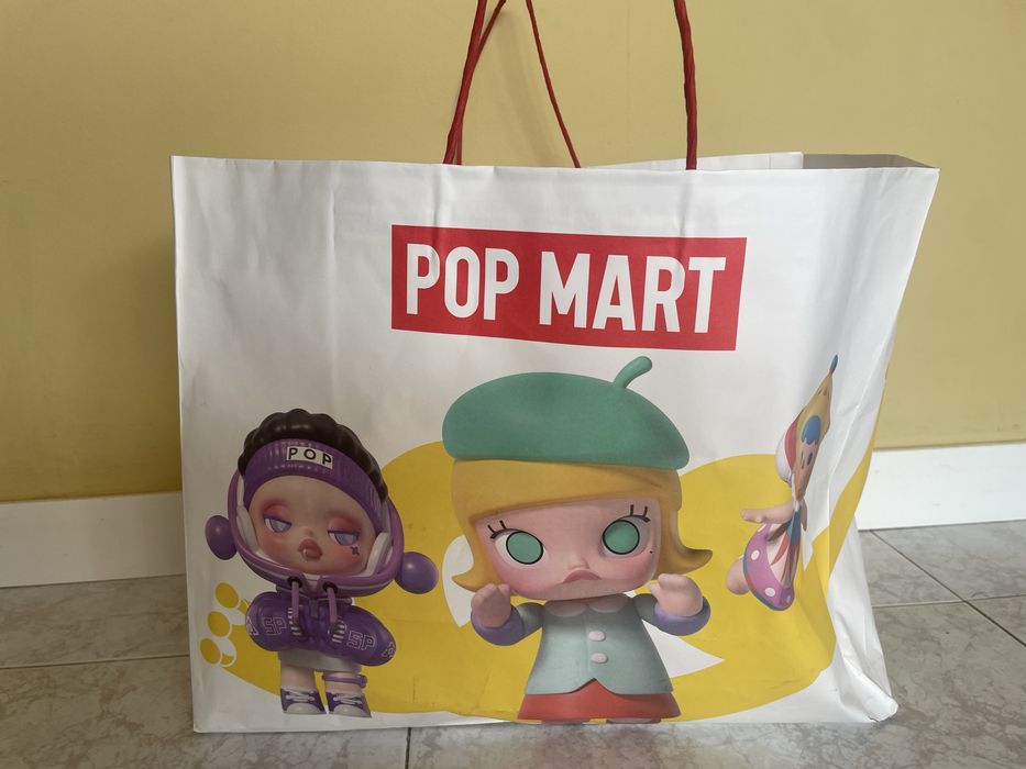 labubu exciting macaron edition cumparat din magaziunul pop mart barca