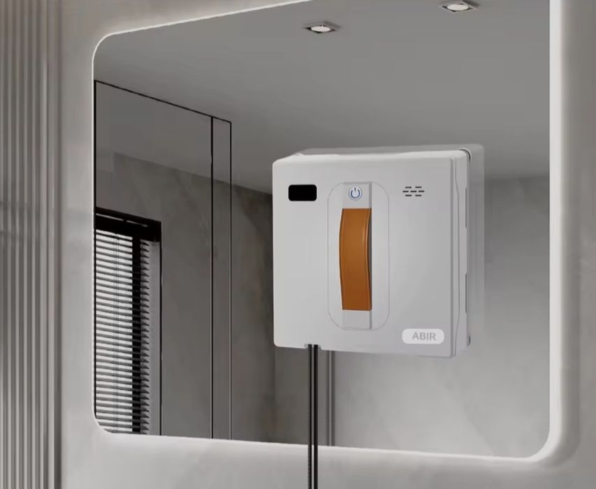 Робот за чистене на прозорци