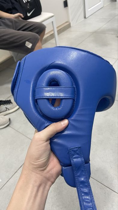 Боксерский шлем сатылады