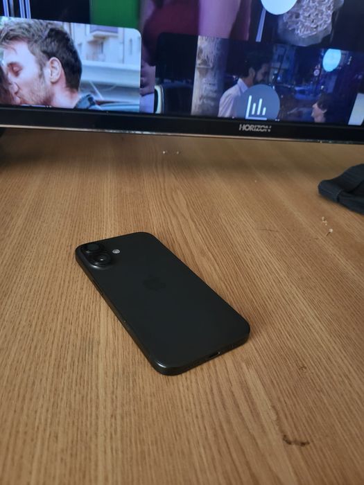 Telefon iphone 16