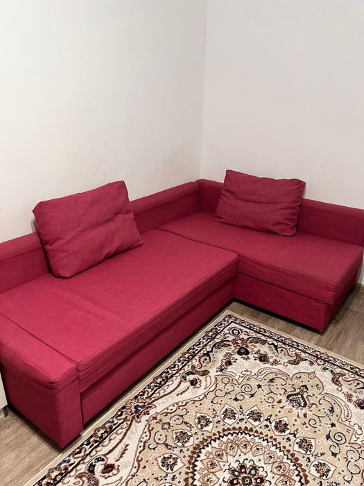 Продается диван в хорошем состоянии