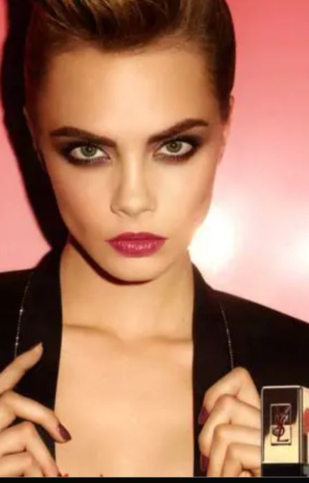 YSL лак червило за устни. Внос Лондон.