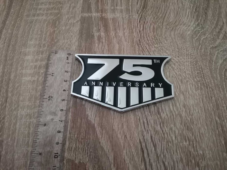 75th Anniversary метална емблема за Jeep