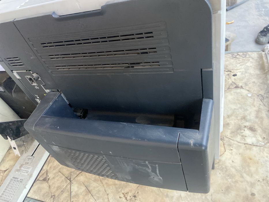 Принтер Hp 600 m601