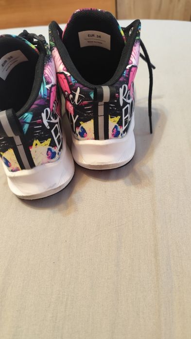 Детски маратонки 35 и 36 номер