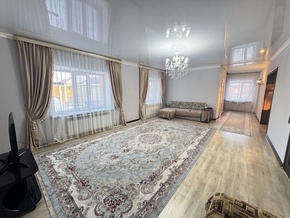 Продам дом 2 этажный северо запад