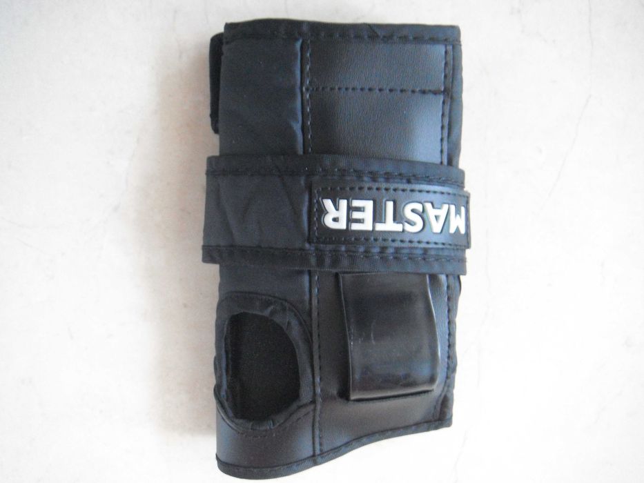 Ортезa, наколенки, колан и мед. чорапи