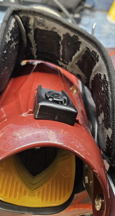 Продавам сноуборд Nidecker Dragon с автомати Drake Cobra