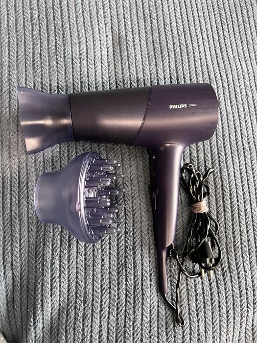 Сешоар Philips 2300W