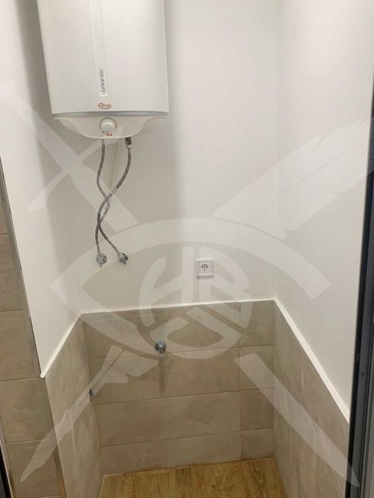 Продава се Многостаен апартамент в Бургас, Център - 110 кв.м за 1728 €/кв.м - Снимка #3